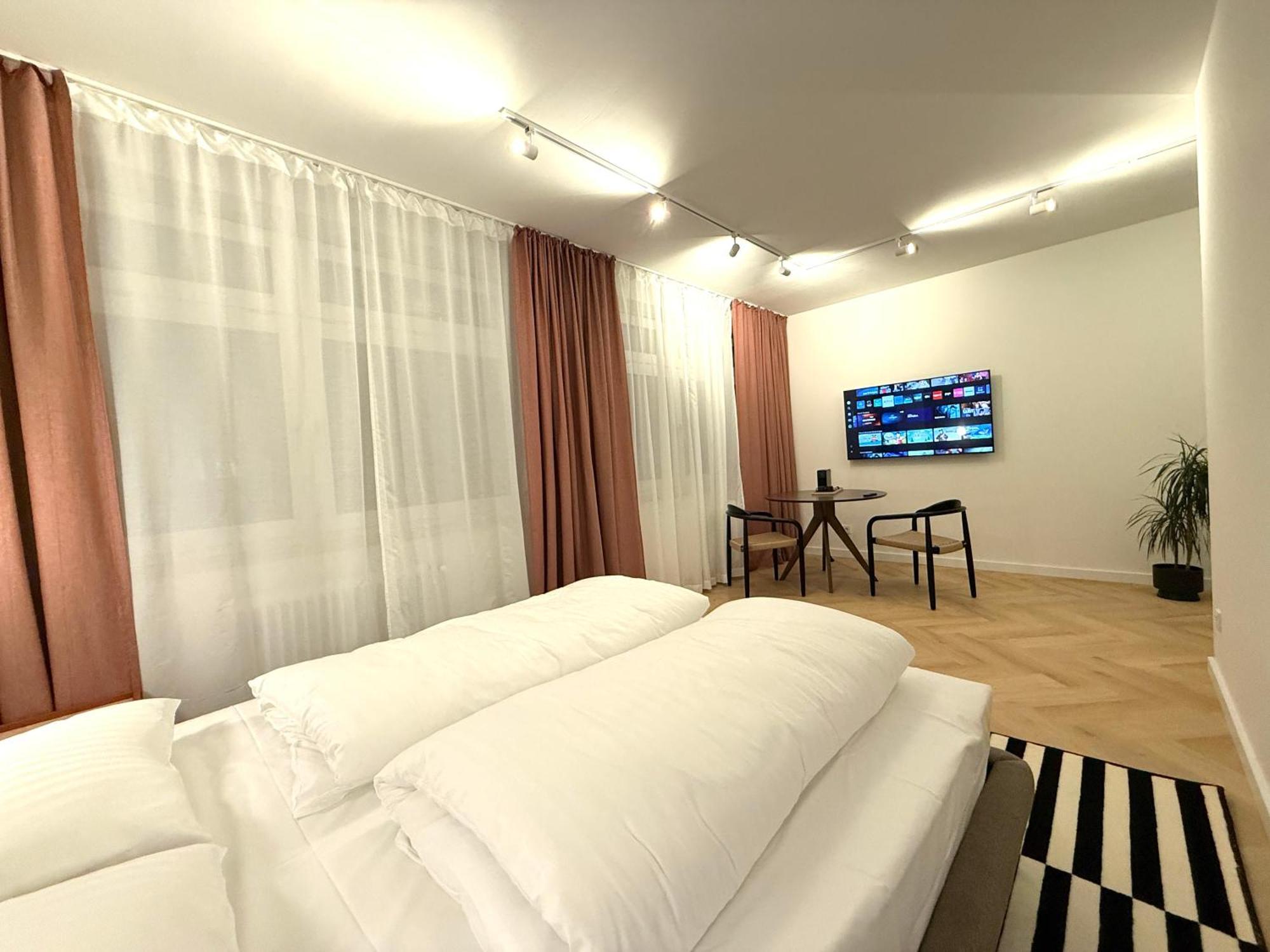 Stayzz By Homyzz - Modern Studios Alsterdorf -Winterhude- Stadtpark Hamburg Ngoại thất bức ảnh