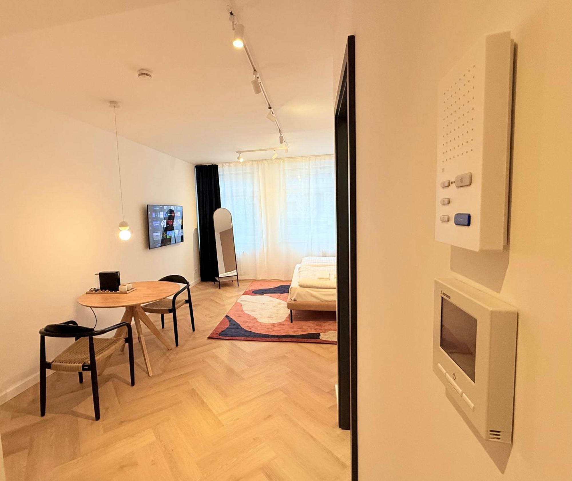 Stayzz By Homyzz - Modern Studios Alsterdorf -Winterhude- Stadtpark Hamburg Ngoại thất bức ảnh